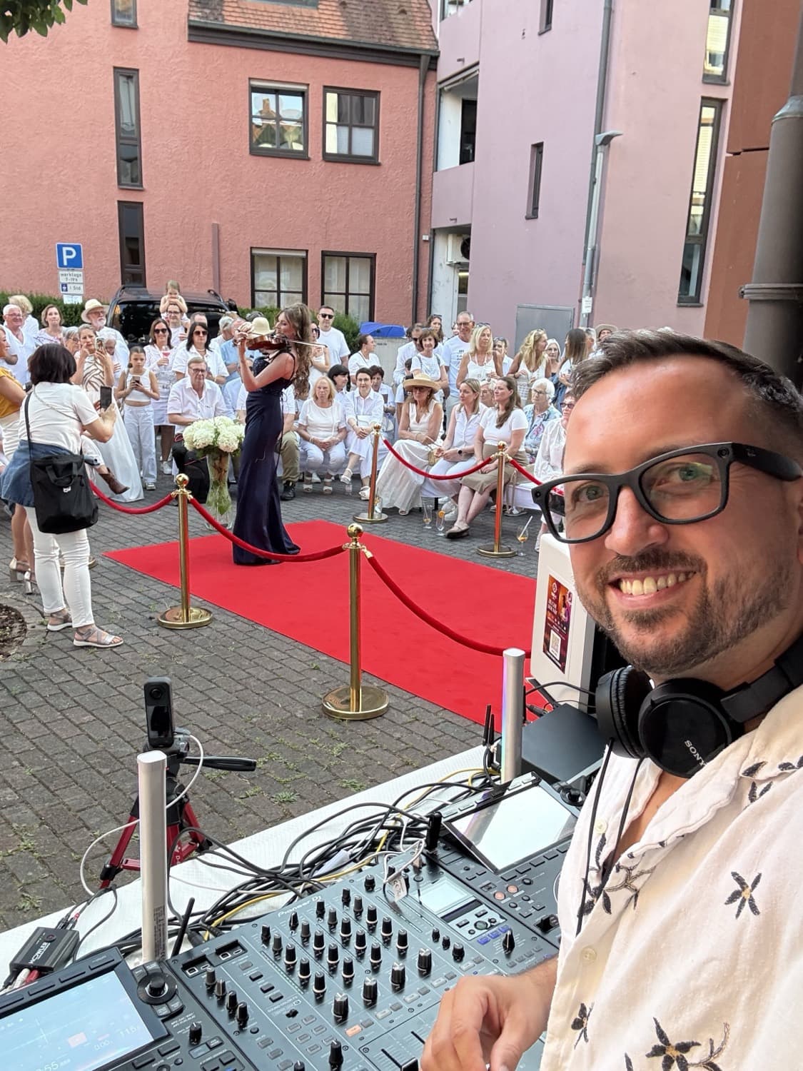 Roter Teppich zur Eröffnung