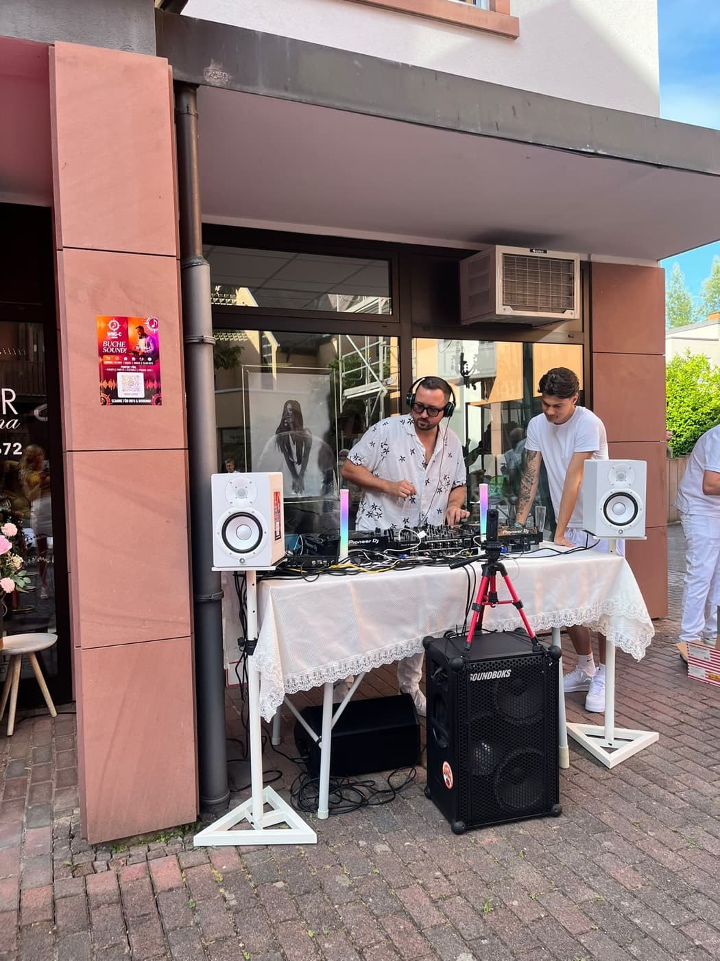 White Party — Store-Opening in Frankfurt